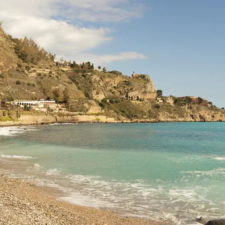 Johnny's Beach Bay *